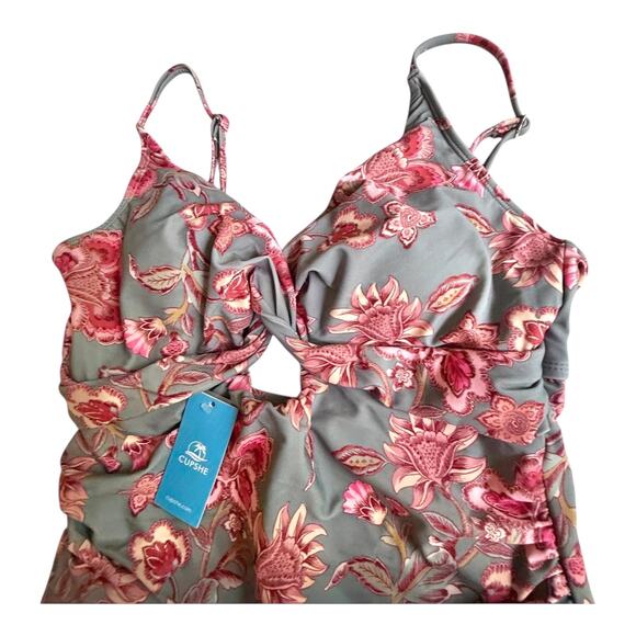 NEW Cupshe SWIMSUIT Womens LG One Piece Tummy Control V Neck Twist Cutout Ruched - Picture 6 of 12